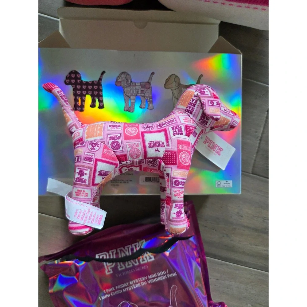 Victoria's Secret PINK Plush Blanket & Pink Friday Mystery Mini Dog Bundle NWT